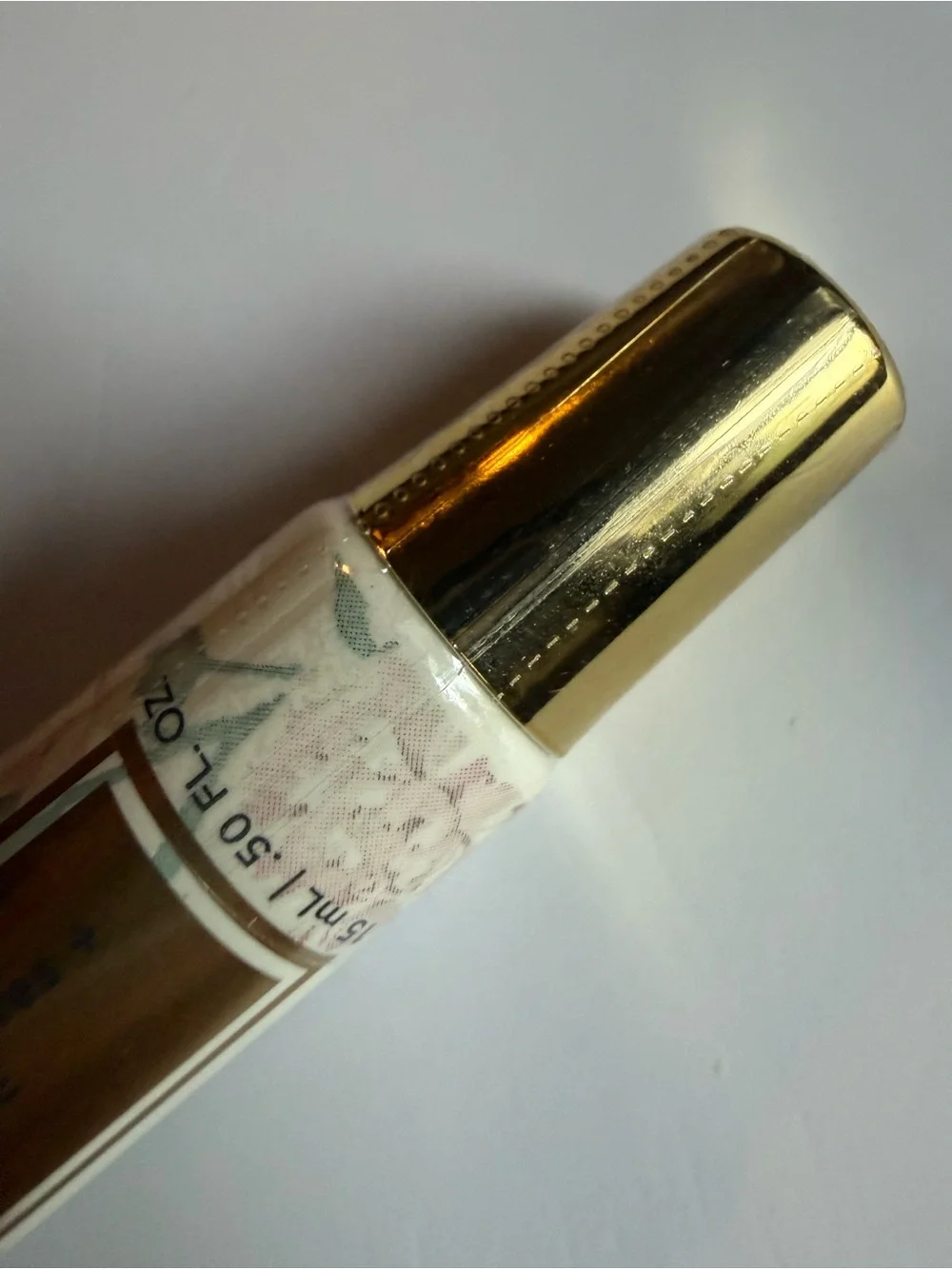 Nakery beauty gold
